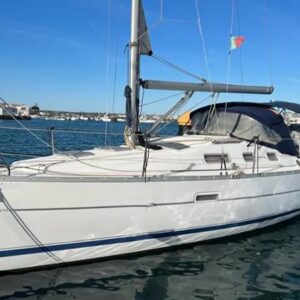 Velero Beneteau Oceanis 323